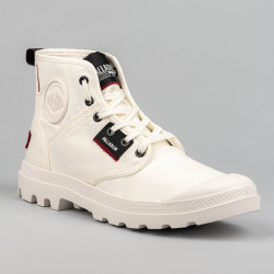 Palladium Pampa Hi Patch Star White