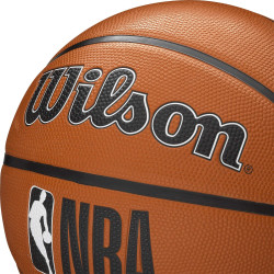 Wilson NBA Drv Plus Basketball (sz. 7)