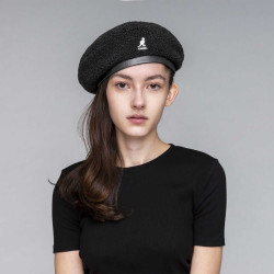 Kangol Nylon Plush Rev Beret Black/Electric Pink