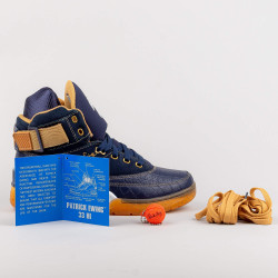 Ewing Athletics 33 HI x Where Brooklyn At navy/gold