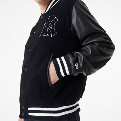 New Era MLB New York Yankees MLB Large Logo Black Varsity Jacket Black