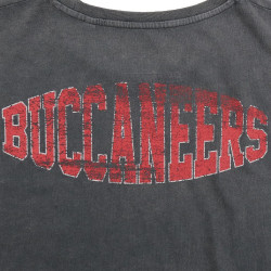 Re:Covered NFL Helmet Chest / College Backprint T-Shirt Tampa Bay Buccaneers Washed Black