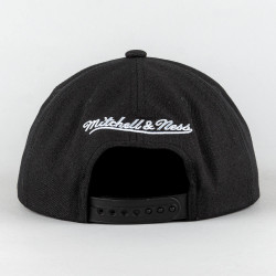 Mitchell & Ness DEAD REMIX DEADSTOCK SNAPBACK HWC CHICAGO BULLS Black
